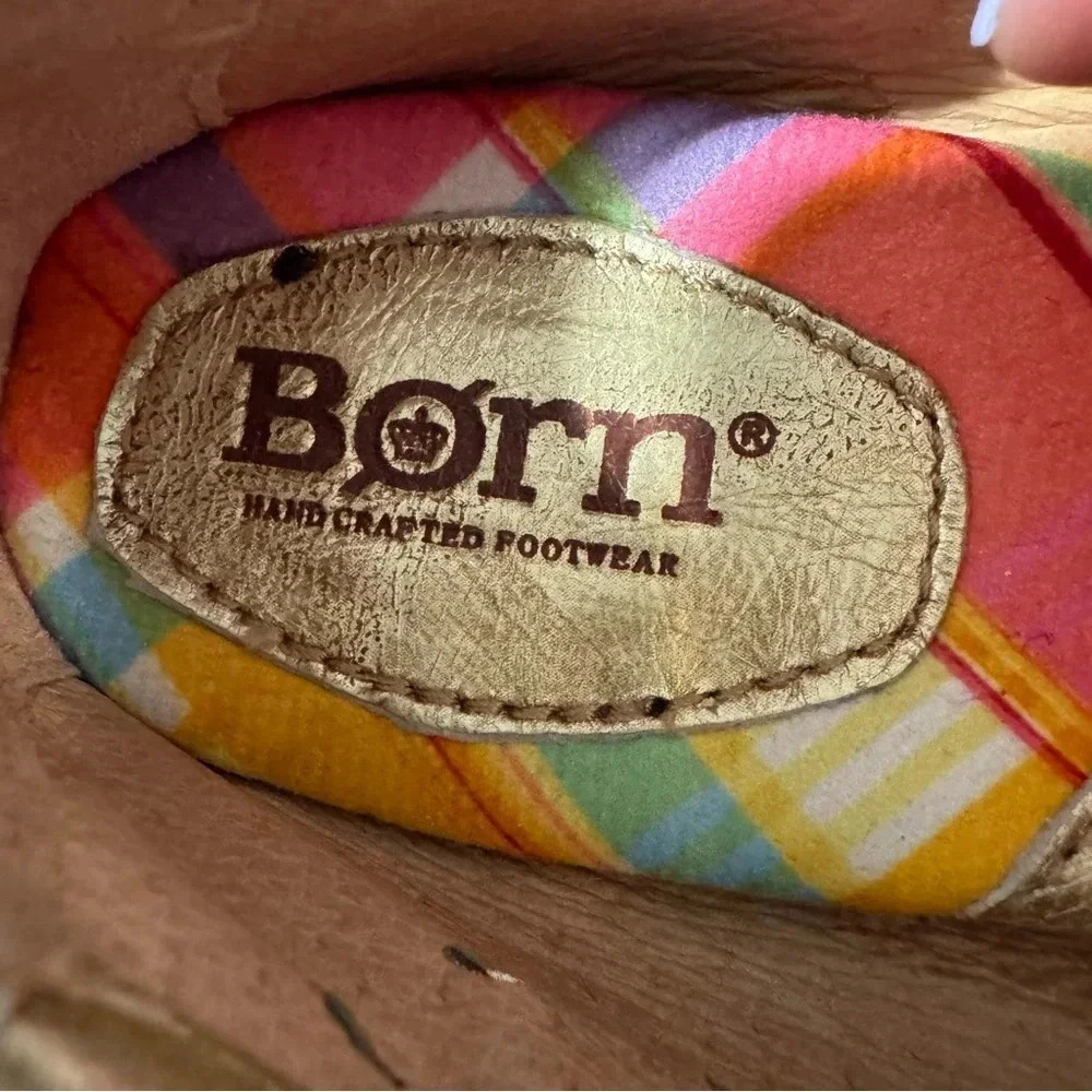 Born Handcrafted Loafers  Leather Gold Comfortable Size 5 1/2 - Picture 7 of 10